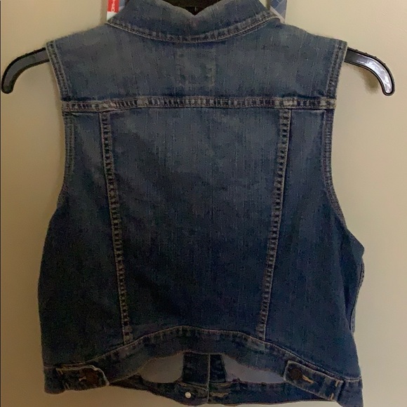 COPY - Fitted Button-Font Jean Vest for Girls - Picture 2 of 4
